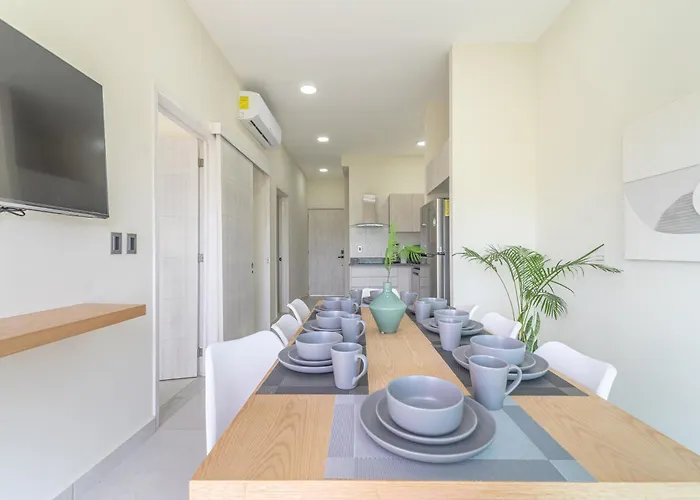 Holiday home Penthouse With Jungle View Terrace Gym Pool Hottub *