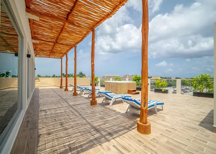 Penthouse With Jungle View Terrace Gym Pool Hottub * Playa del Carmen
